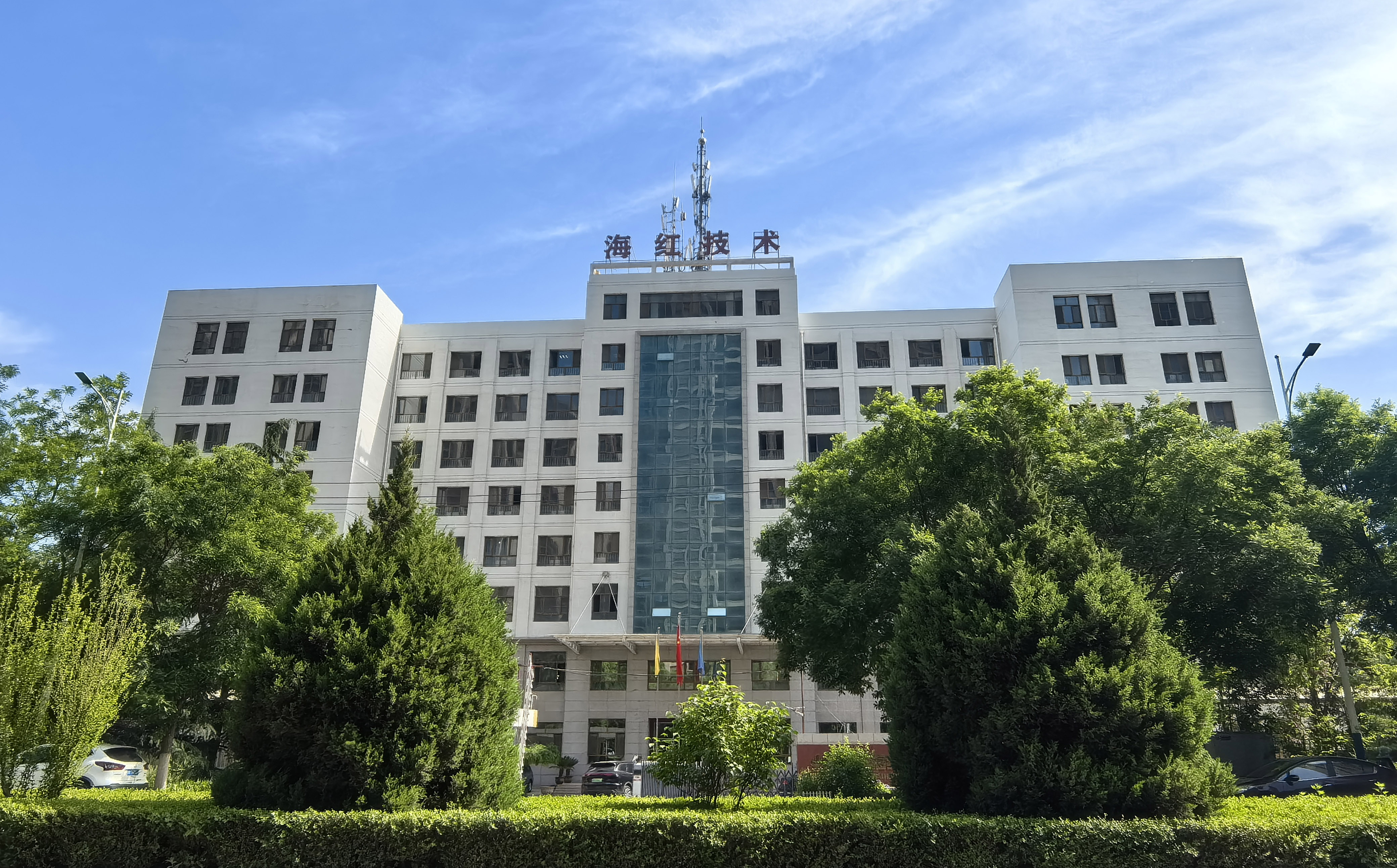 公司大楼-20250522-裁剪